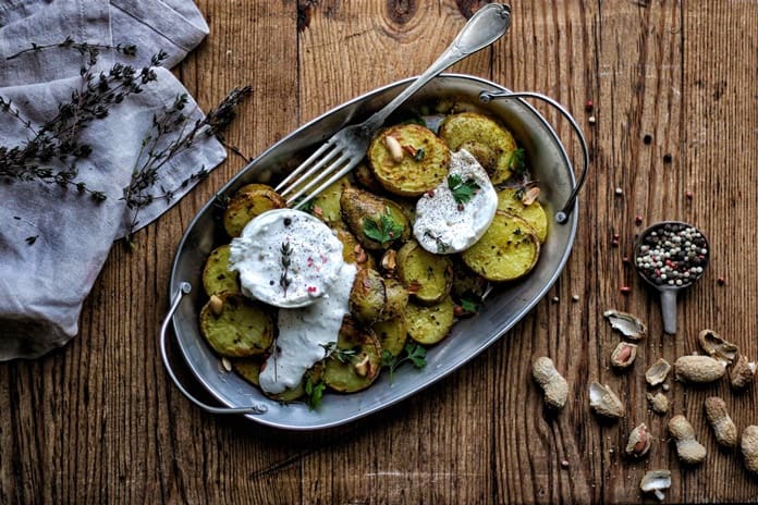 5 netradiciniai receptai: šveicariškas bulvinis blynas, itališki gnocchi ir desertas iš bulvių